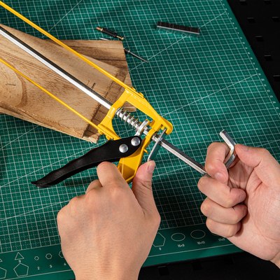 Пистолет для герметика Deli EDL2360