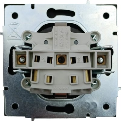 Розетка Lezard Zima 704-4288-124BQC