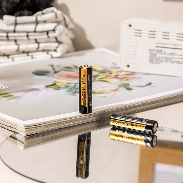 Комплект батареек Deli 1.5 V AAА R03 / EL204