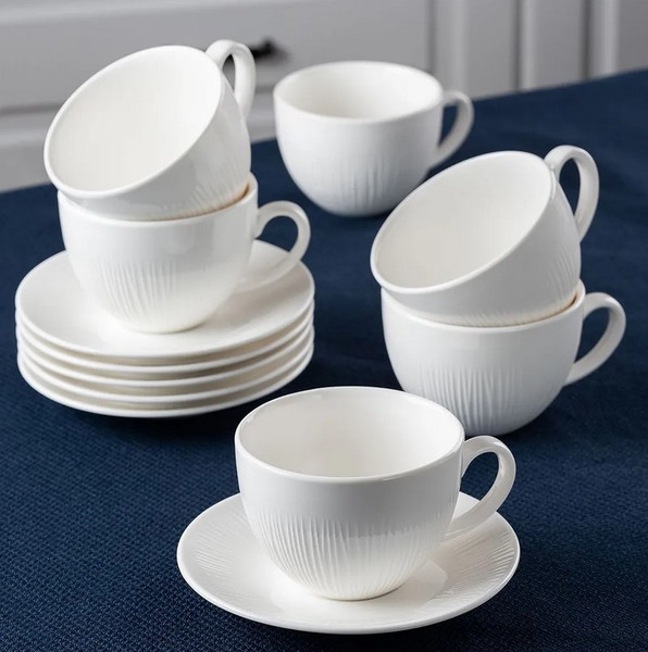 Чашка с блюдцем Tudor England TUC4067-1