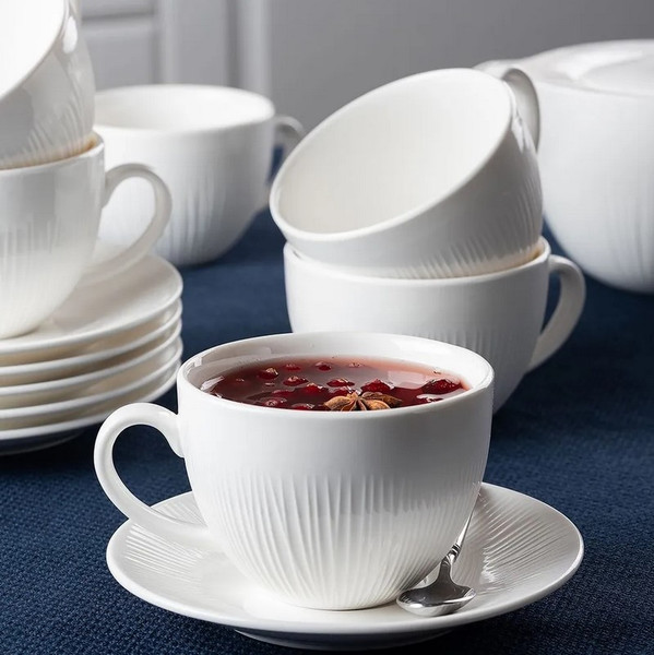 Чашка с блюдцем Tudor England TUC4067-1