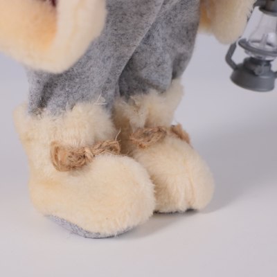 Фигура под елку AksHome Санта-Клаус с фонариком