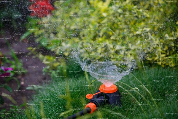 Дождеватель Инструм-Агро 011849-1