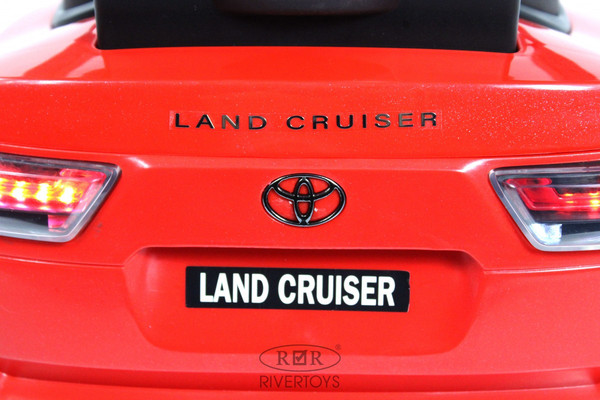 Каталка детская RiverToys Toyota Land Cruiser 300 / Z002ZZ-B