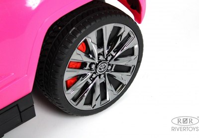 Каталка детская RiverToys Toyota Land Cruiser 300 / Z002ZZ-B