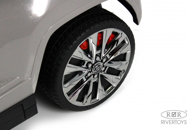 Каталка детская RiverToys Toyota Land Cruiser 300 / Z002ZZ-C