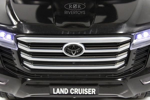 Каталка детская RiverToys Toyota Land Cruiser 300 / Z002ZZ-C