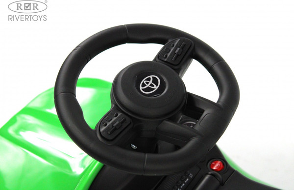 Каталка детская RiverToys Toyota Land Cruiser 300 / Z002ZZ-D