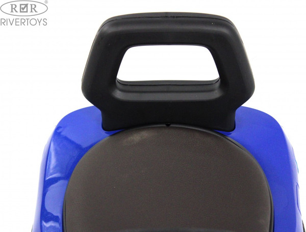 Каталка детская RiverToys Toyota Land Cruiser 300 / Z002ZZ-D