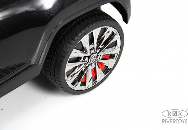 Каталка детская RiverToys Toyota Land Cruiser 300 / Z002ZZ-D