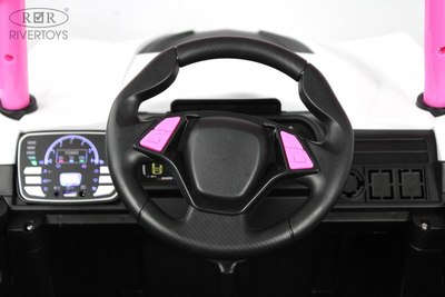 Детский автомобиль RiverToys F888FF 4WD Детский автомобиль RiverToys F888FF 4WD