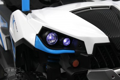 Детский автомобиль RiverToys F888FF 4WD Детский автомобиль RiverToys F888FF 4WD