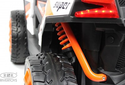 Детский автомобиль RiverToys F888FF-A 4WD