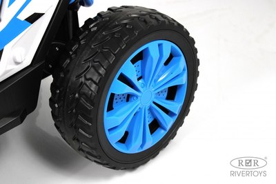 Детский автомобиль RiverToys F888FF-A 4WD