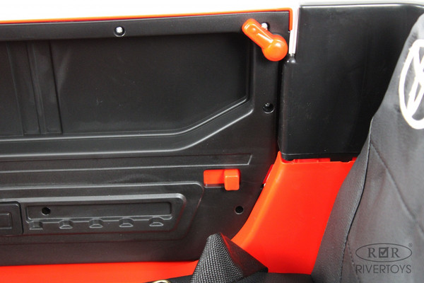 Детский автомобиль RiverToys G444GG