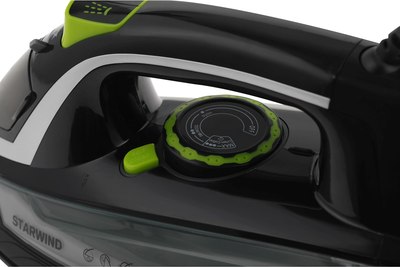 Утюг StarWind SIR2845 (черный/серебристый)