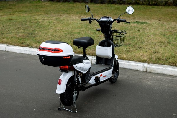 Электроскутер AVM Delta