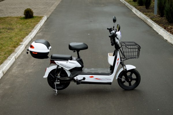 Электроскутер AVM Delta