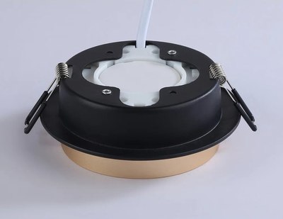 Точечный светильник Ambrella TN5228 BK/GD