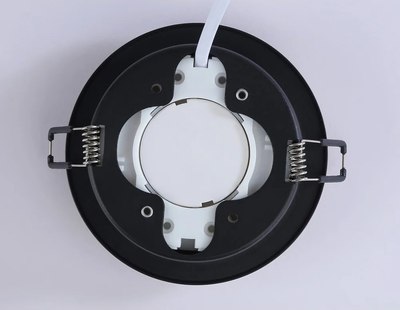 Точечный светильник Ambrella TN5228 BK/GD