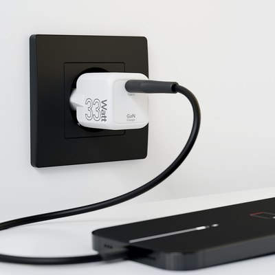 Адаптер питания сетевой Lyambda LJC-33-1C