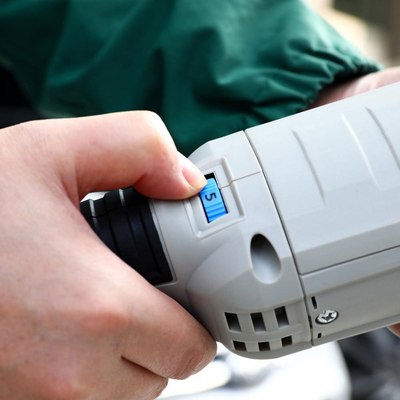 Профессиональная полировальная машина Deko P1700-D Pro / 083-1048