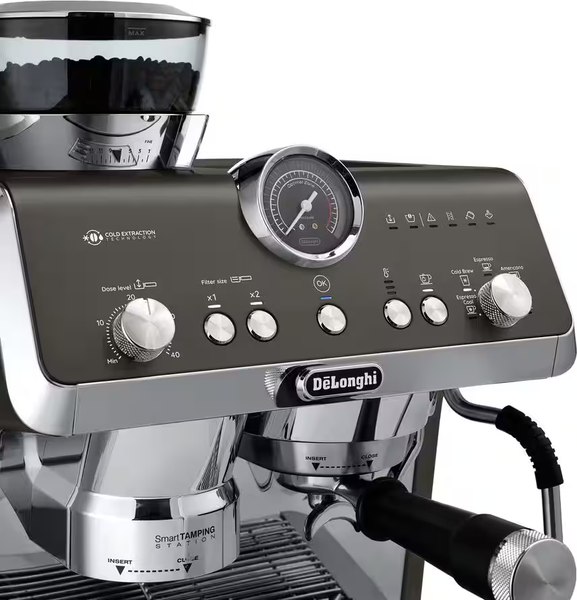 Кофеварка эспрессо DeLonghi EC9555.BK