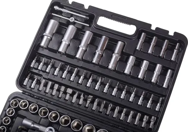 Универсальный набор инструментов Вихрь 73/6/7/15