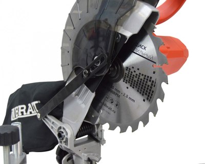 Торцовочная пила Brait BMS 210N