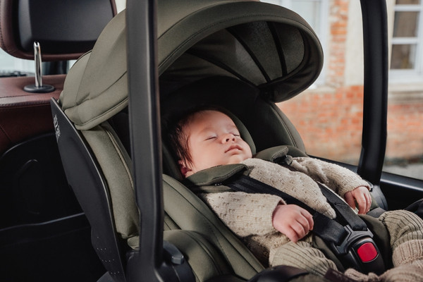 Автокресло Britax Romer Baby-Safe Pro Classic + Vario Base 5Z