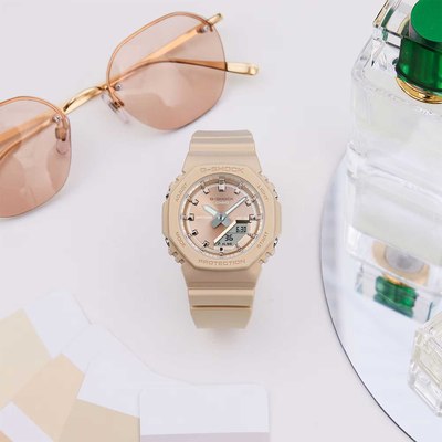 Часы наручные женские Casio GMA-P2100ST-9A