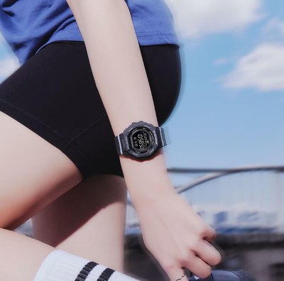 Часы наручные унисекс Casio GMD-B300-1E