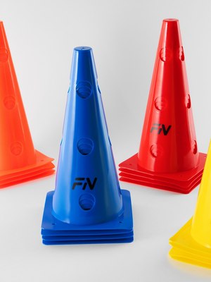 Конус тренировочный FN Cones With Holes FN9032001-38-400