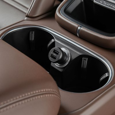 Адаптер питания автомобильный TFN Rapid 4.8A / TFN-CCRPD03