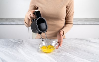 Миксер ручной Garlyn FreedomCook HM1