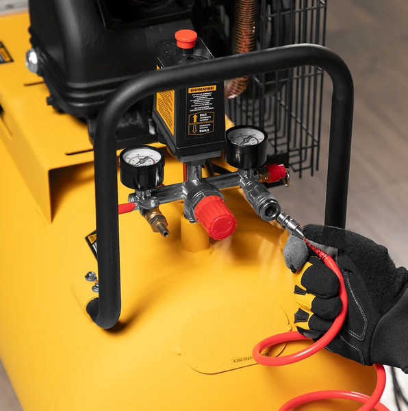 Воздушный компрессор Denzel BCV2200/100 / 58110