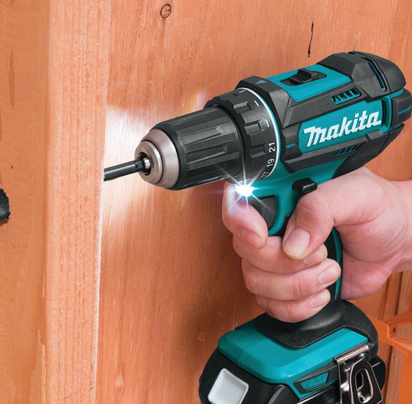 Профессиональная дрель-шуруповерт Makita DDF482RFJ