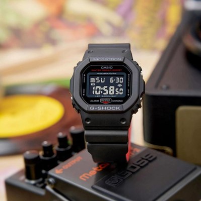 Часы наручные мужские Casio DW-5600UHR-1E