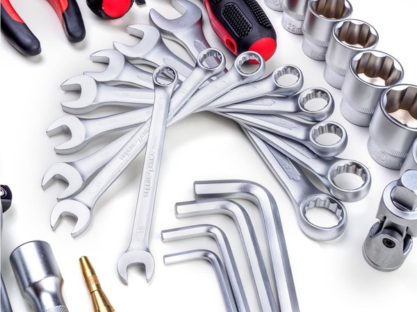 Универсальный набор инструментов Сервис Ключ 11045