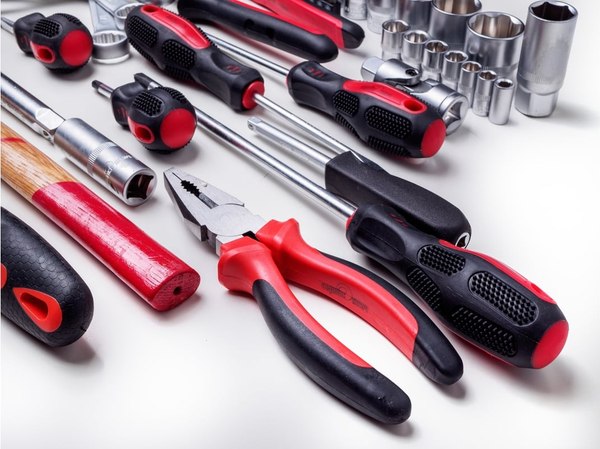 Универсальный набор инструментов Сервис Ключ 11056