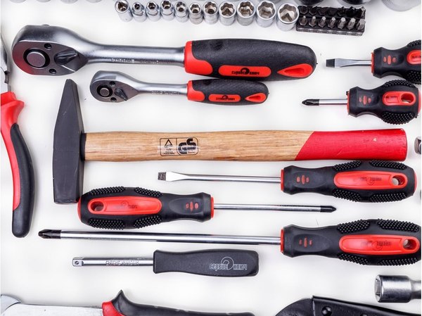 Универсальный набор инструментов Сервис Ключ 11077