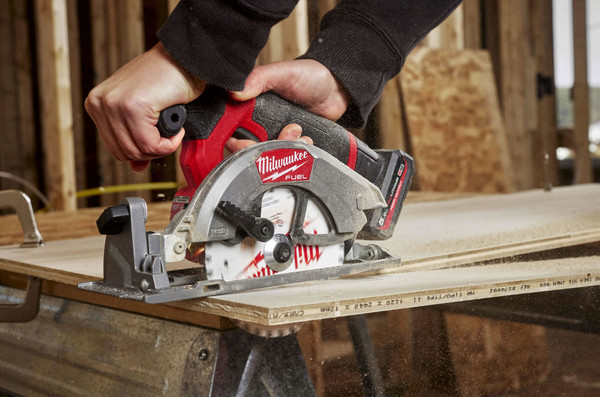 Дисковая пила Milwaukee M12 FCS442-0X / 4933493488