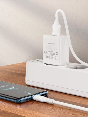 Зарядное устройство сетевое Borofone BA68A Glacier + кабель AM-microBM / 6974443385717