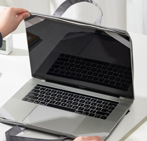 Чехол для ноутбука Deli H975