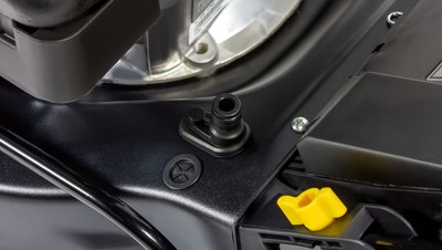 Газонокосилка бензиновая Champion LM4222