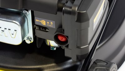 Газонокосилка бензиновая Champion LM4222