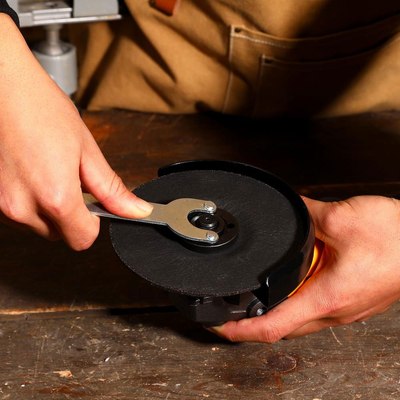 Угловая шлифовальная машина Deko DKAG-125 / 083-1063