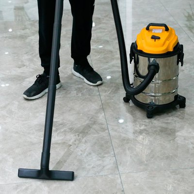 Профессиональный пылесос Deko DKVC-1400-15S / 083-1061