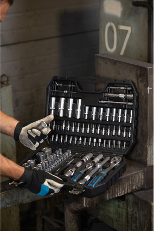 Универсальный набор инструментов Hoegert CrV трещотки 72 T / HT1R226