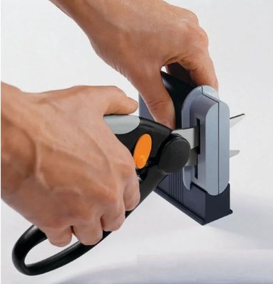 Ножеточка механическая Fiskars Clip-Sharp 1000812 